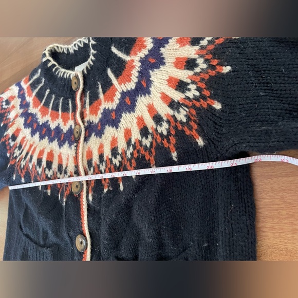 Doen Hue Cardigan in Aberdeen Fair Isle, large - Picture 6 of 8